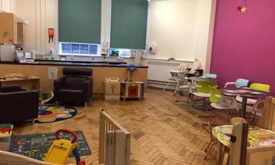 Kitchen play area and seating at the centre