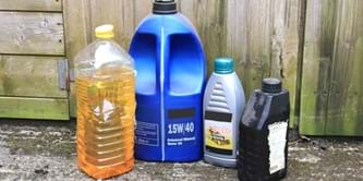 4 bottles of different types of oil.