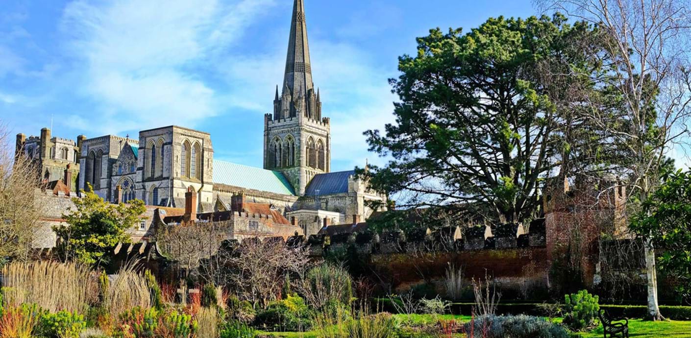 nojs A pretty garden with Chichester Cathedral in the background