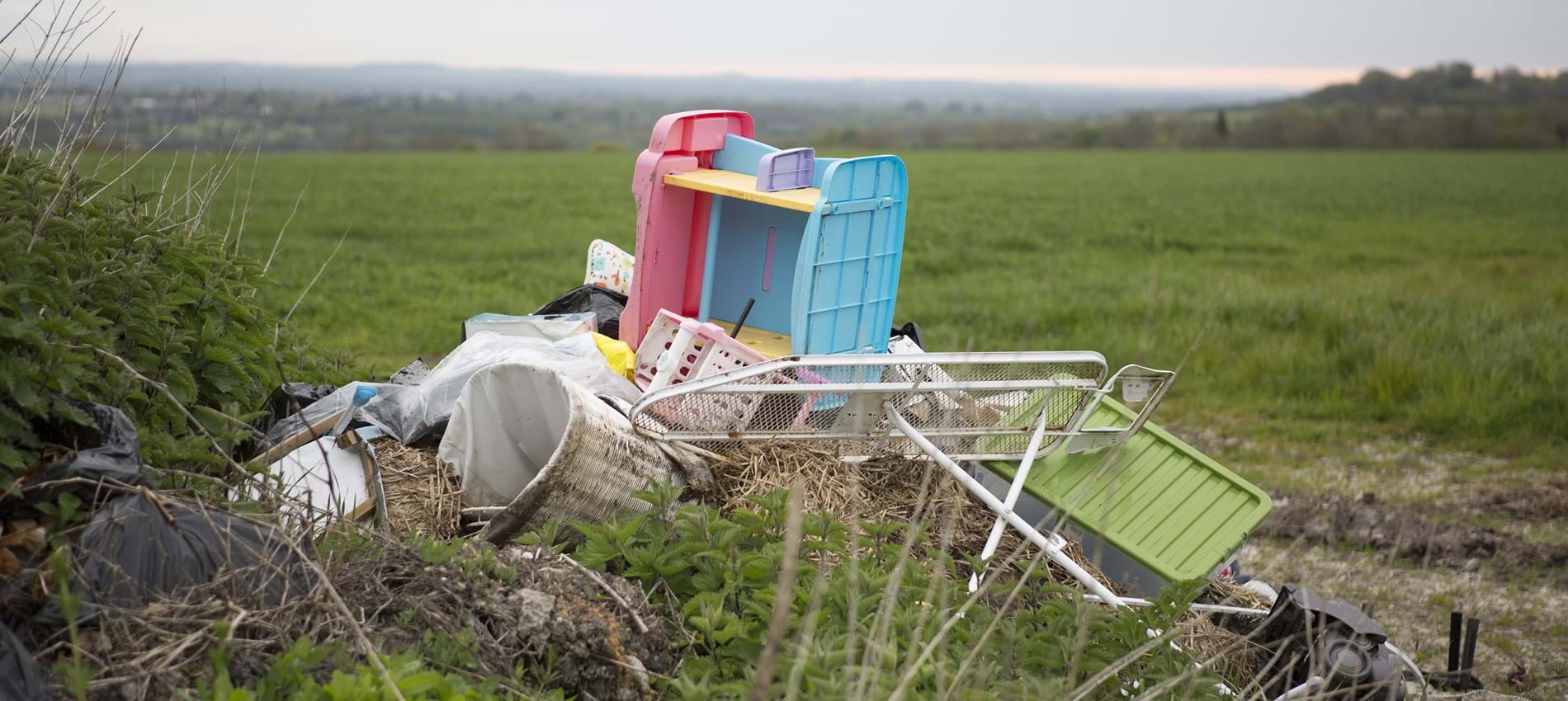 nojs Fly tipping on a field