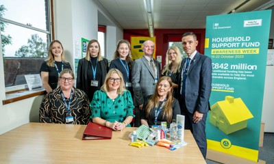 Ministerial visit to East Grinstead Library ahead of Household Support Fund Awareness Week