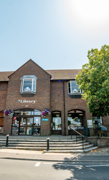 Photo of the outside of East Grinstead Library