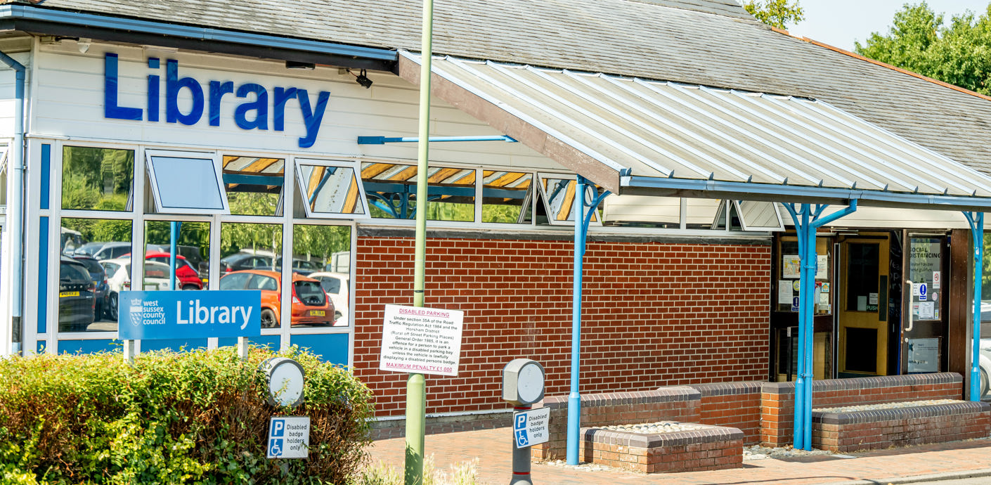 nojs Photo of the outside of Storrington Library