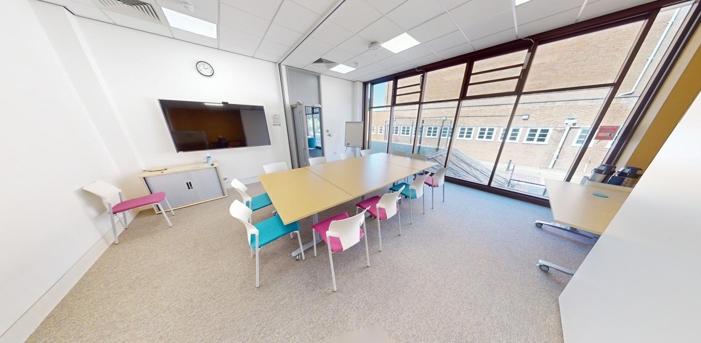 nojs Photo of Worthing Library Meeting Room